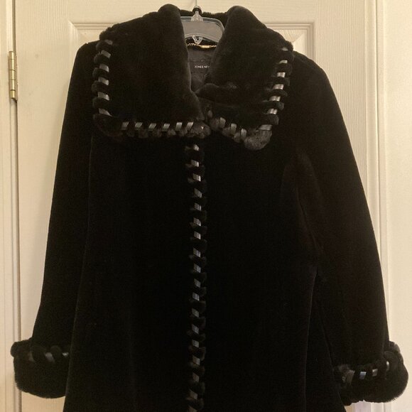 Jones New York Jackets & Blazers - Jones New York, Black Faux Fur Coat, NWT, Size XL